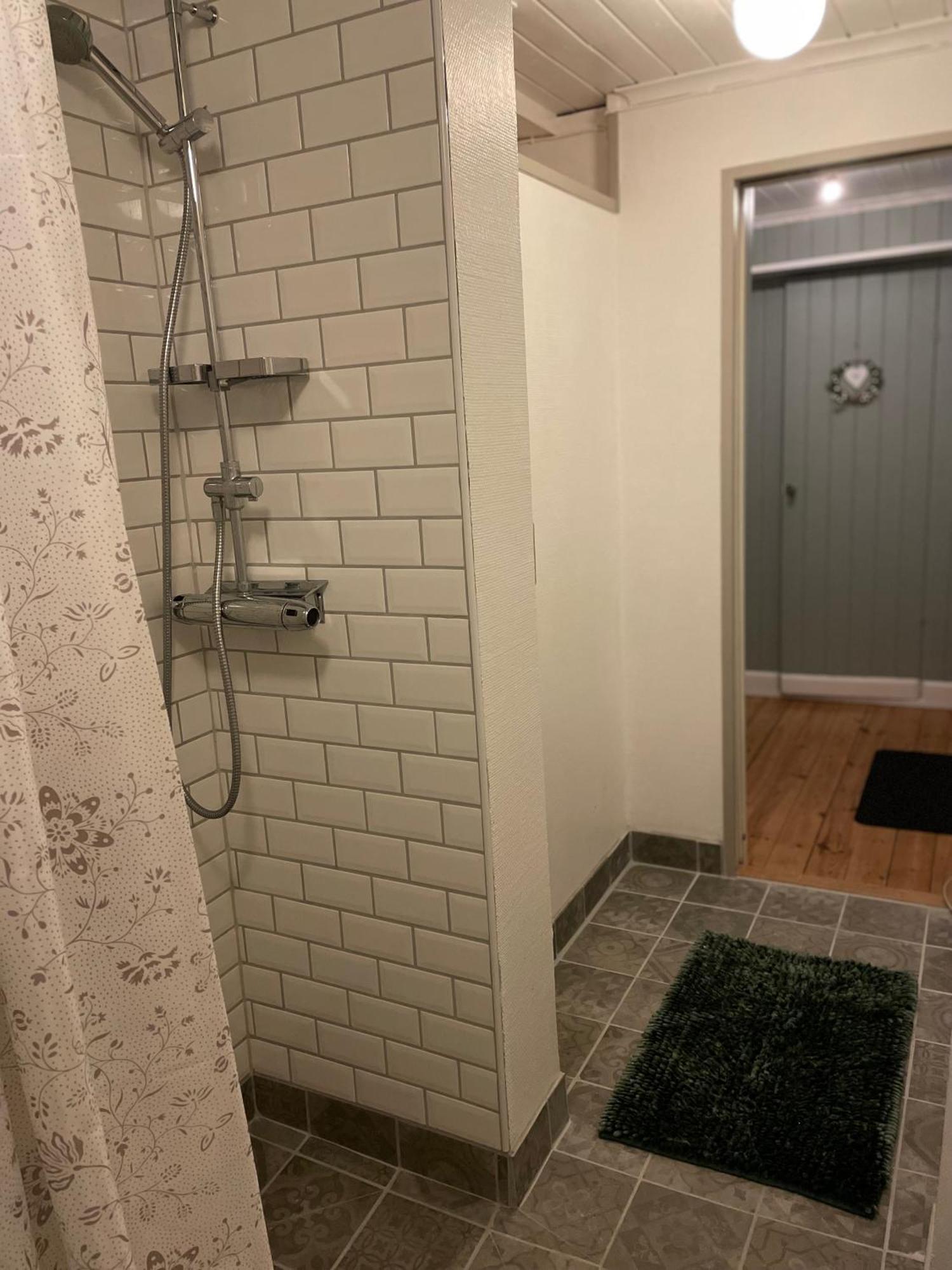 Kolbäck Baersta Bagarstugan Bnb מראה חיצוני תמונה